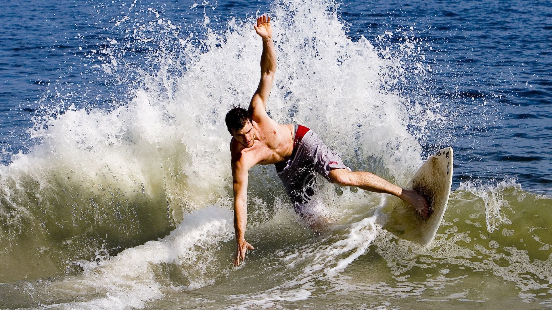 费德勒宣布退役 网坛传奇告别赛场